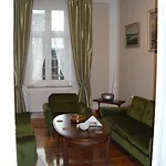 Irene Apartament *